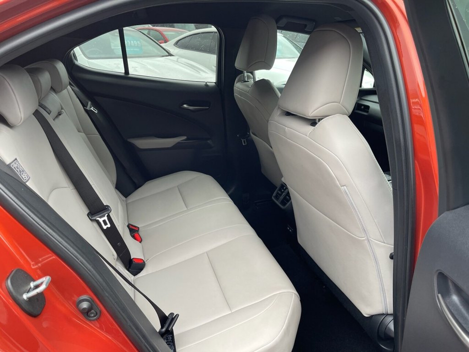 2022 Lexus UX 250 H 2.0 250h F Sport Design SUV 5dr Petrol Hybrid E-CVT Euro 6 (s/s) (184 ps)