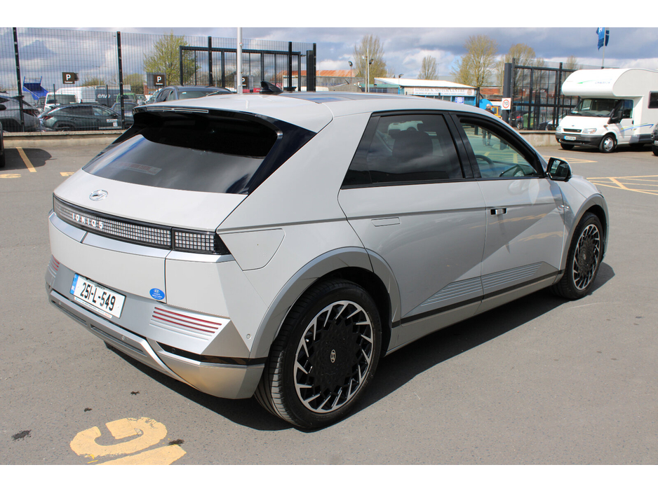 2025 Hyundai Ioniq 5 - image 5