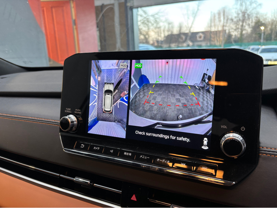 2024 Mitsubishi Outlander - image 8