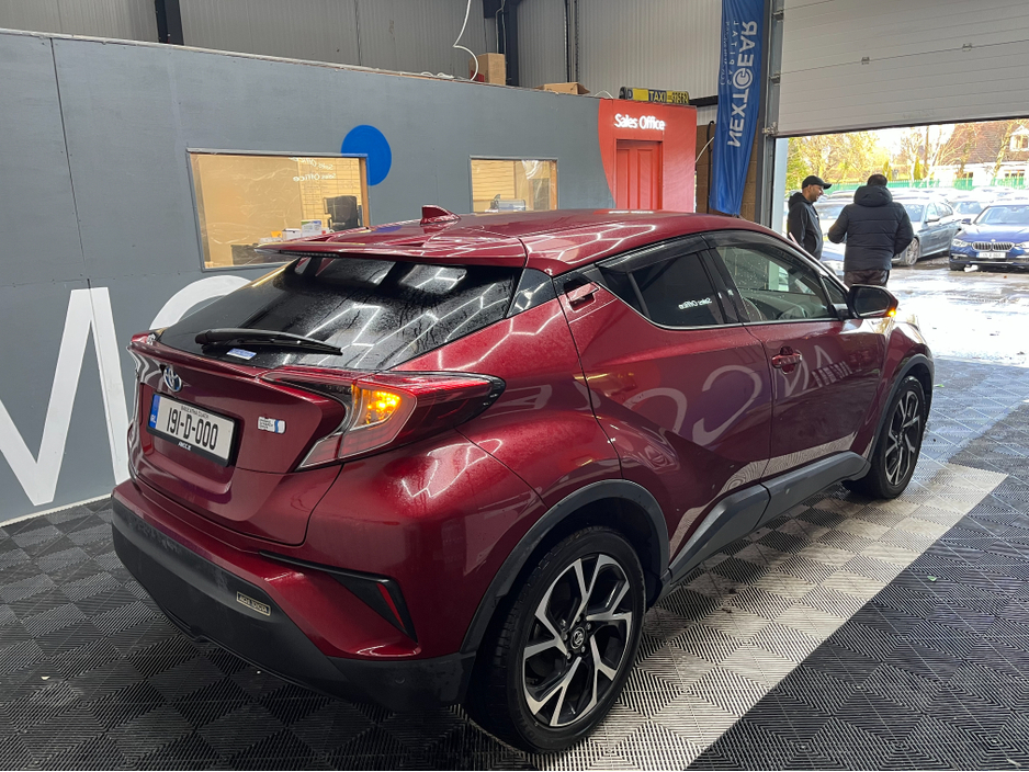2019 Toyota C-HR 2019 TOYOTA C-HR G 1.8 AUTOMATIC / CRUISE CONTROL / REVERSE CAMERA / HEATED SEATS AND MORE