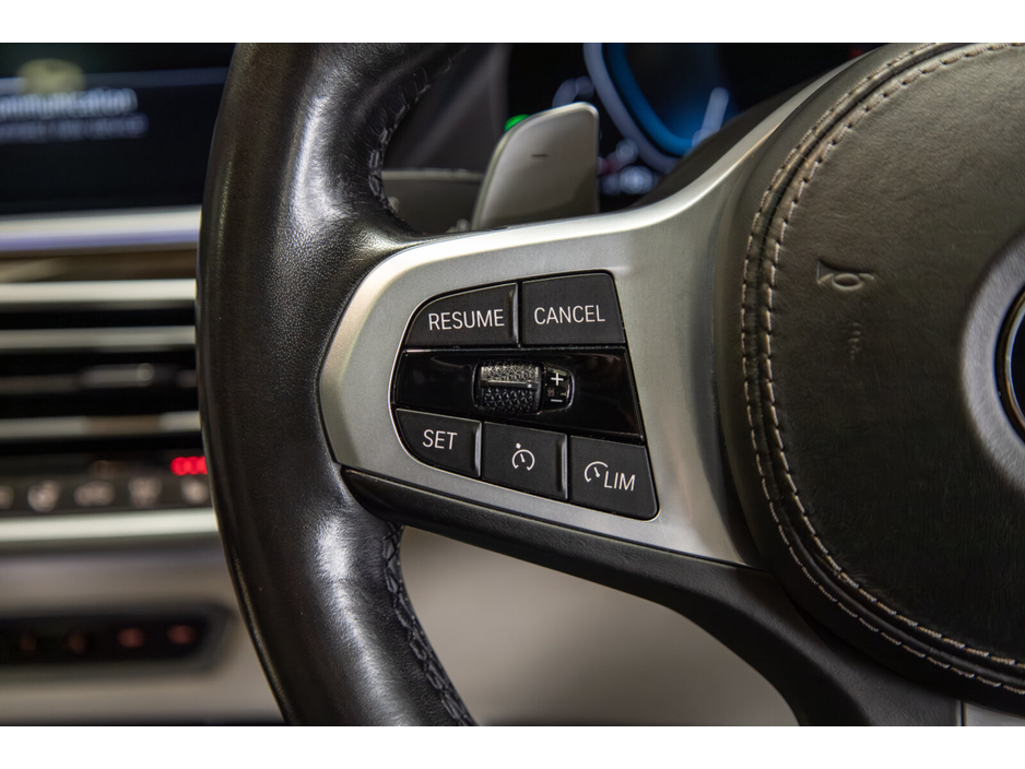 2021 BMW X5 - image 15