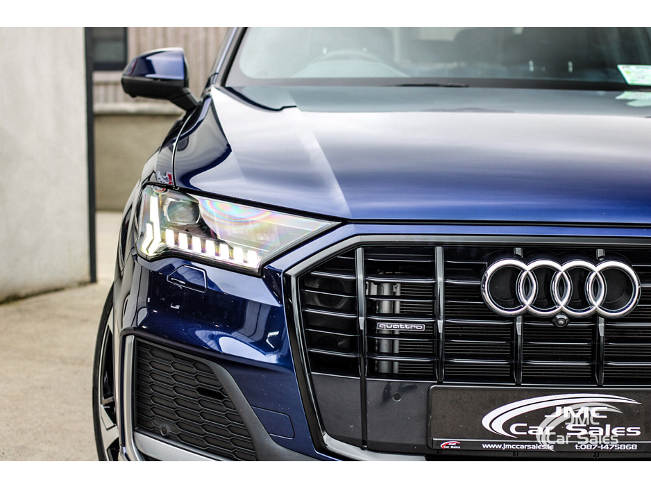 2020 Audi Q7 - image 7
