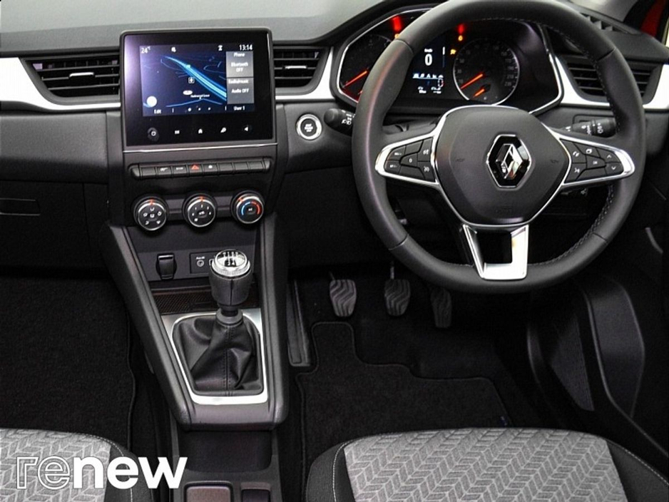 2022 Renault Captur - image 25