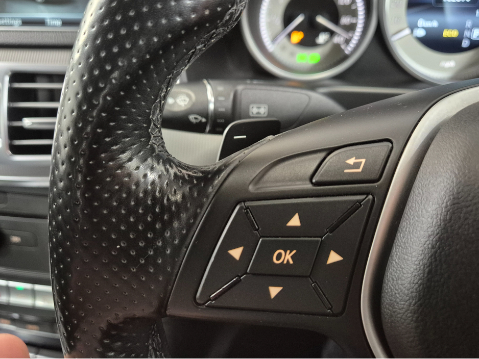 2015 Mercedes-Benz E Class - image 18