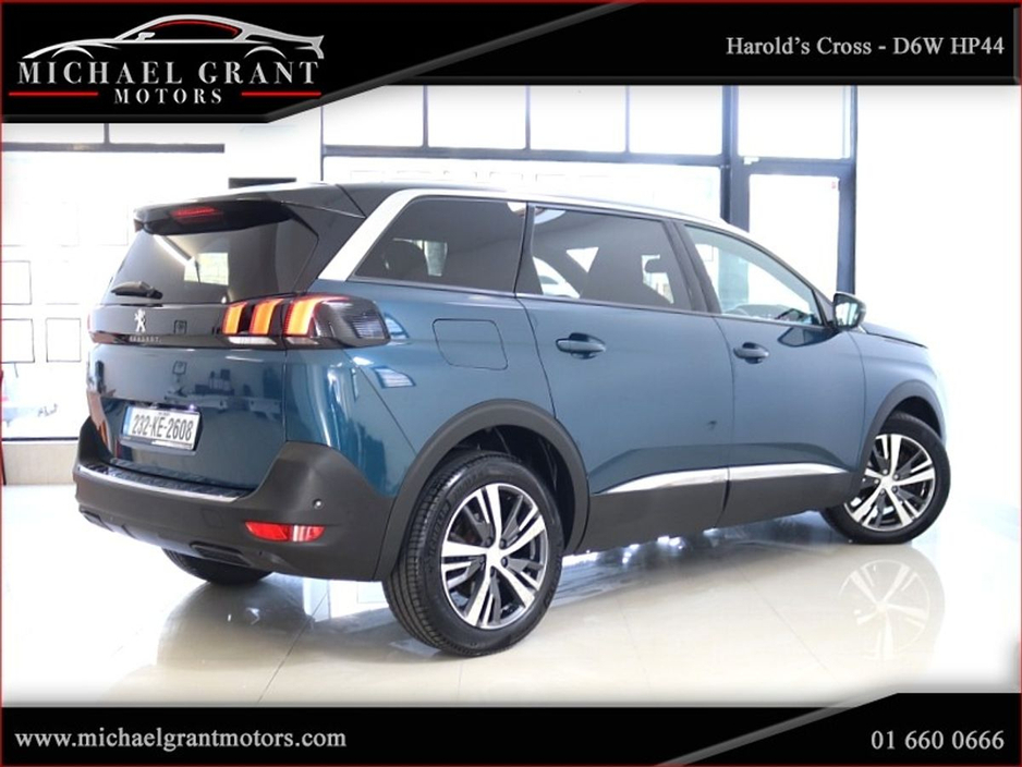 2023 Peugeot 5008 - image 7