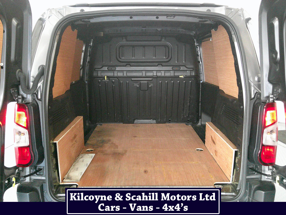 2024 Citroen Berlingo - image 16