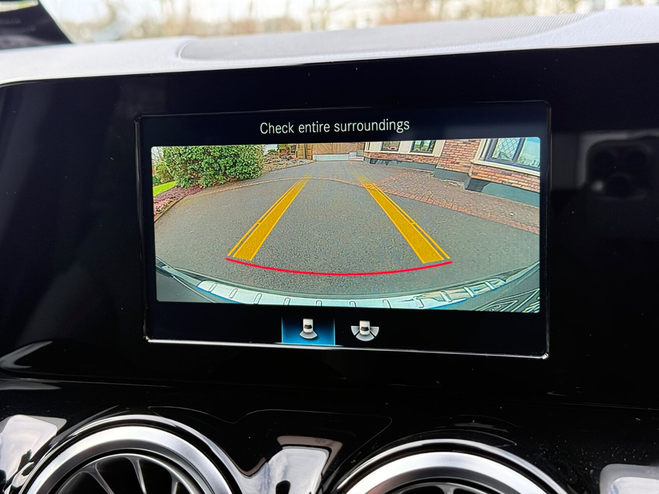 2021 Mercedes-Benz GLA Class - image 20