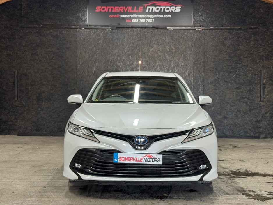 2020 Toyota Camry - image 2