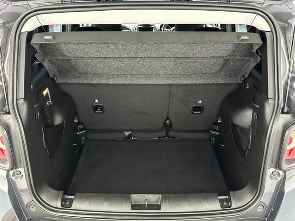 2024 Jeep Renegade - image 25