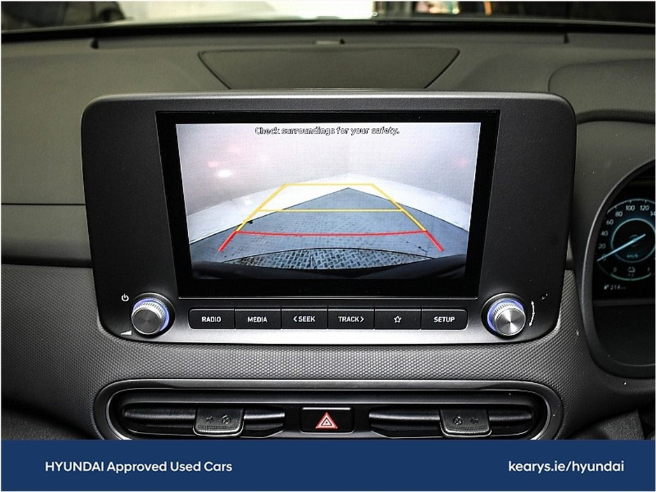 2023 Hyundai Kona EV Executive 39 kWh €21,990