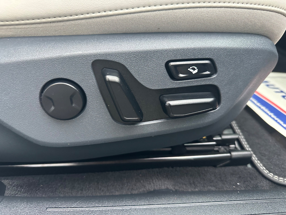 2022 Kia EV6 - image 13