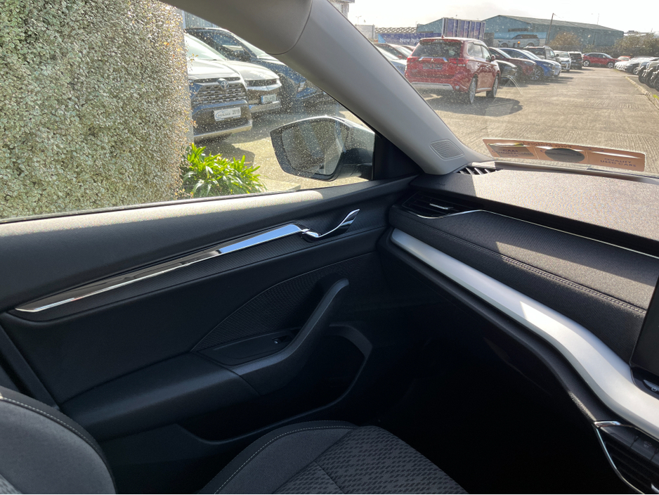 2021 Skoda Octavia - image 15