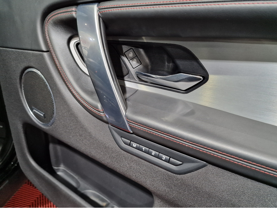 2021 Land Rover Discovery Sport P300E R-DYNAMIC HSE (PAN ROOF) AWD AUTOMATIC **TOP SPEC / APPLE CARPLAY / BLIND SPOT ASSIST / CRUISE CONTROL / ELECTRIC BOOTLID / FULL LEATHER / HEATED SEATS / MERIDIAN SOUND / 360 DEGREE CAMERA** €36,900