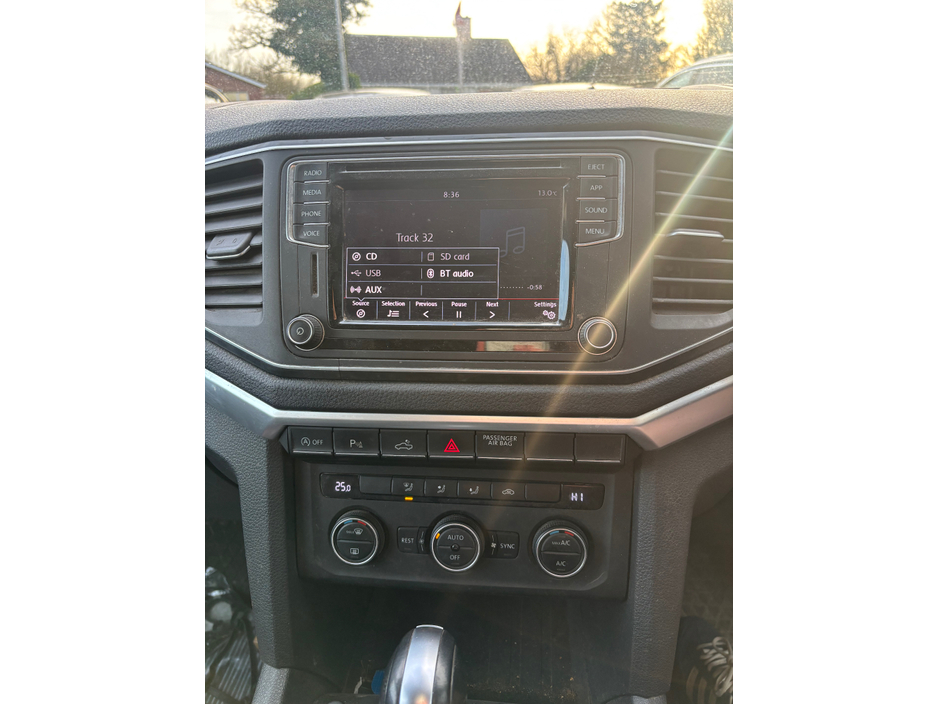 2019 Volkswagen Amarok - image 12