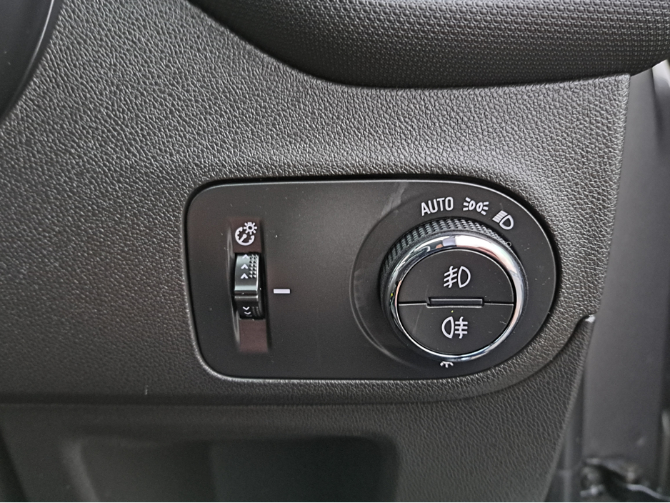 2023 Opel Crossland ULTIMATE 1.2TURBO 110BHP **LEATHER/SUEDE INTERIOR** €21,950