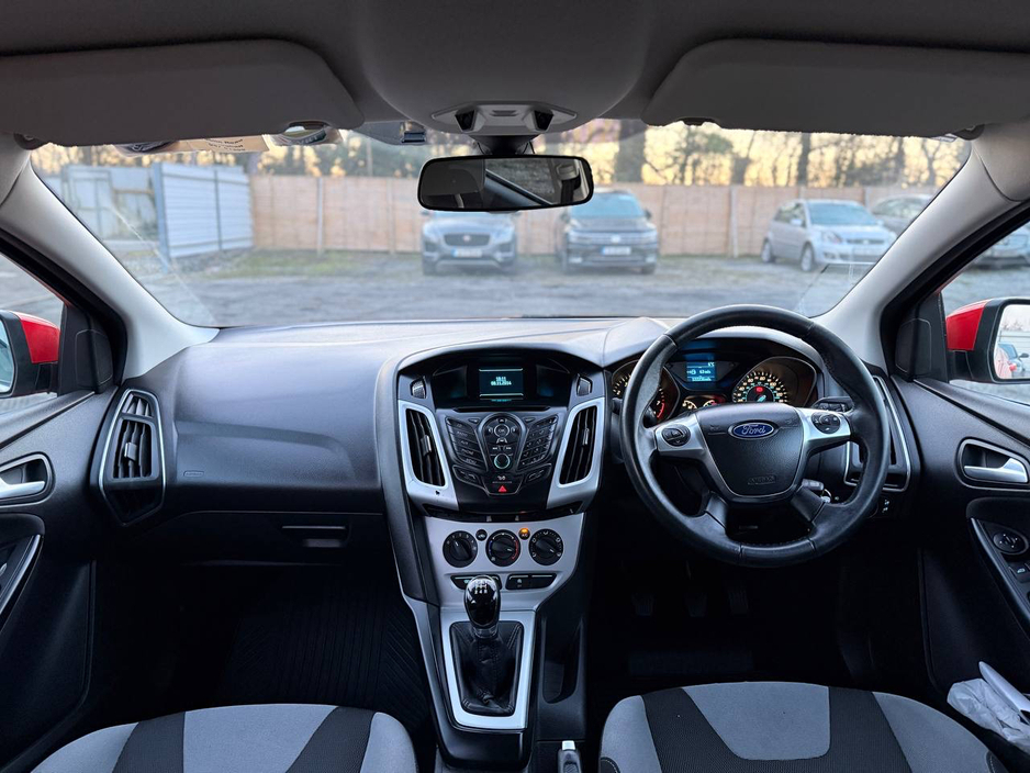 2014 Ford Focus - image 35