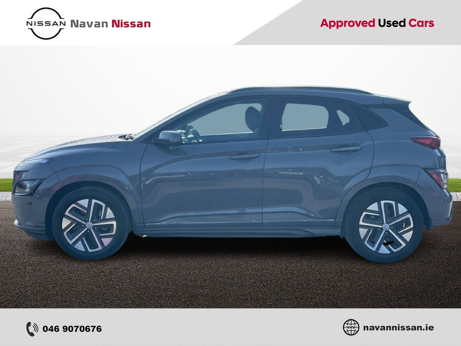 2023 Hyundai Kona - image 4