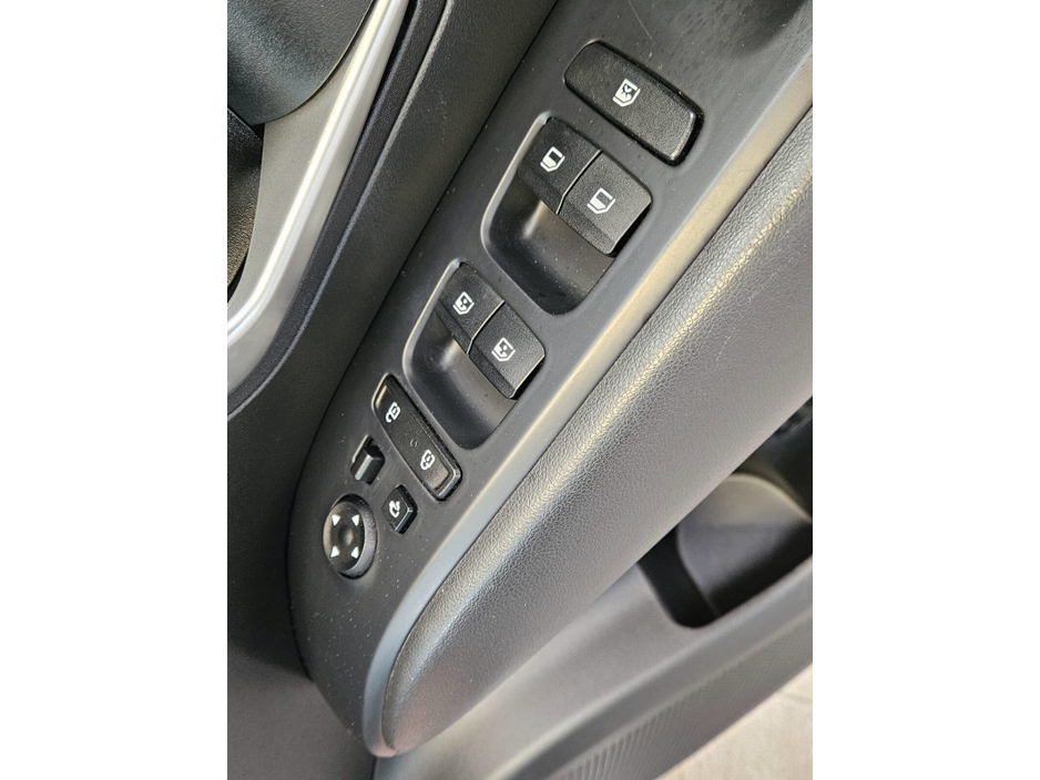 2022 Hyundai Tucson - image 7