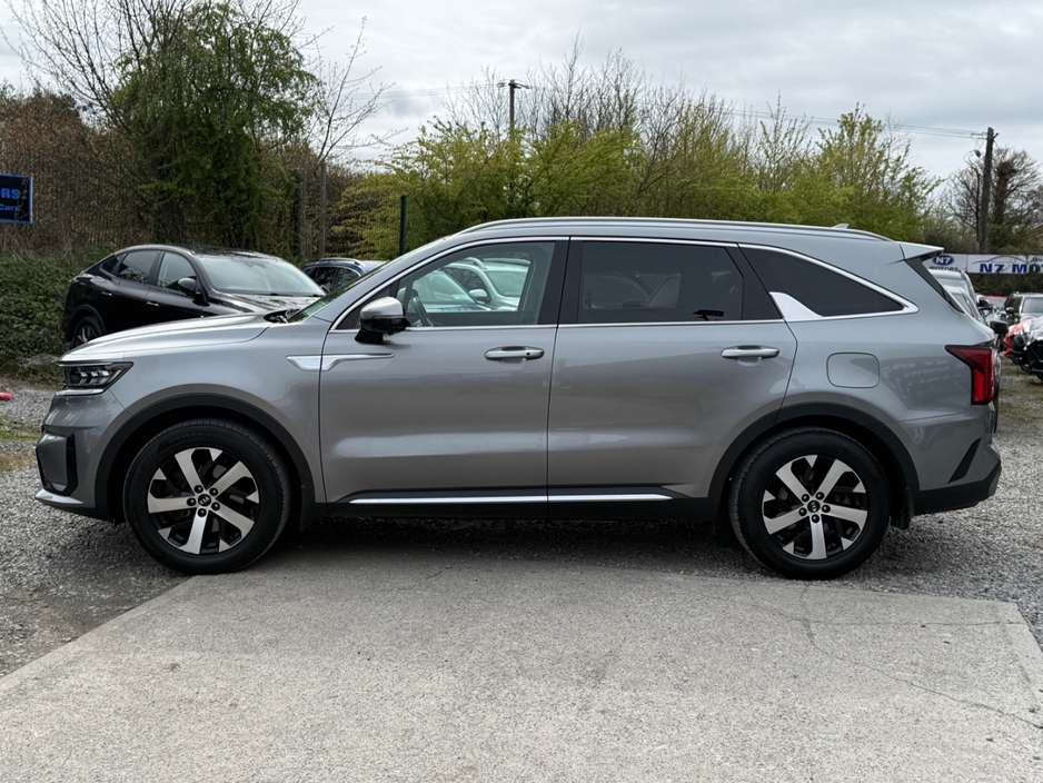 2021 Kia Sorento - image 6