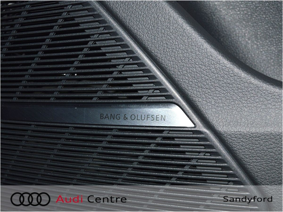 2026 Audi Q8 SUV 60 TFSIE Q COMP 490PS €125,143