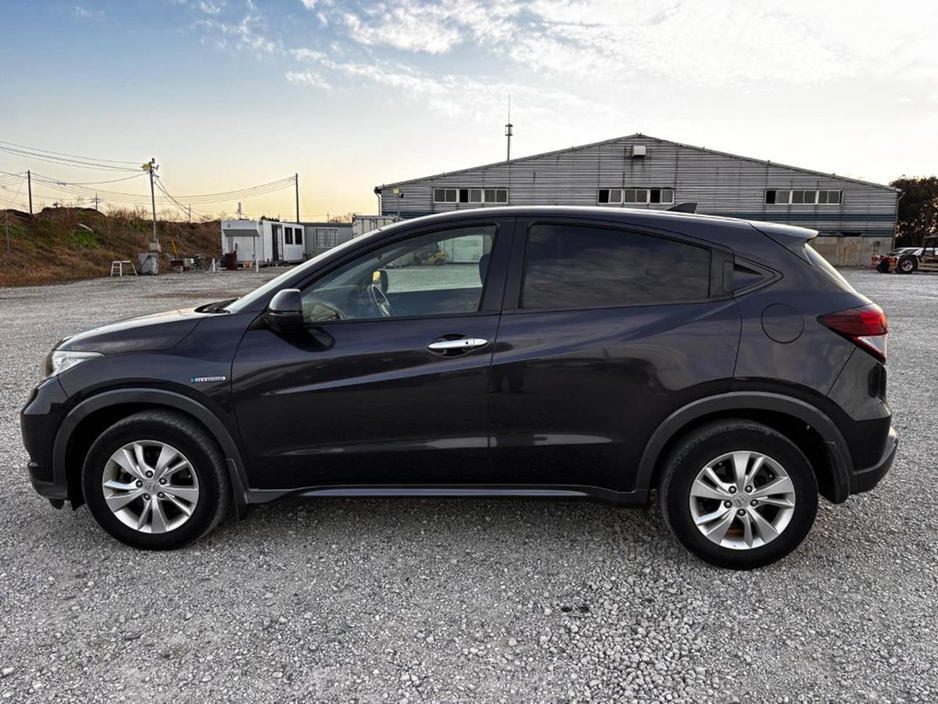 2014 Honda Vezel - image 2