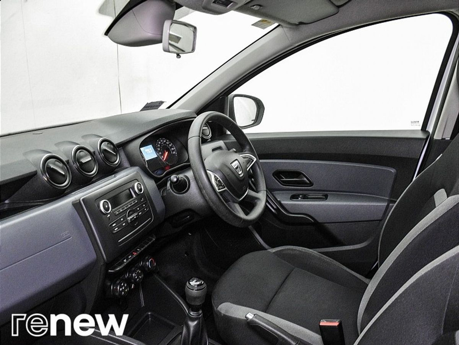 2021 Dacia Duster - image 5