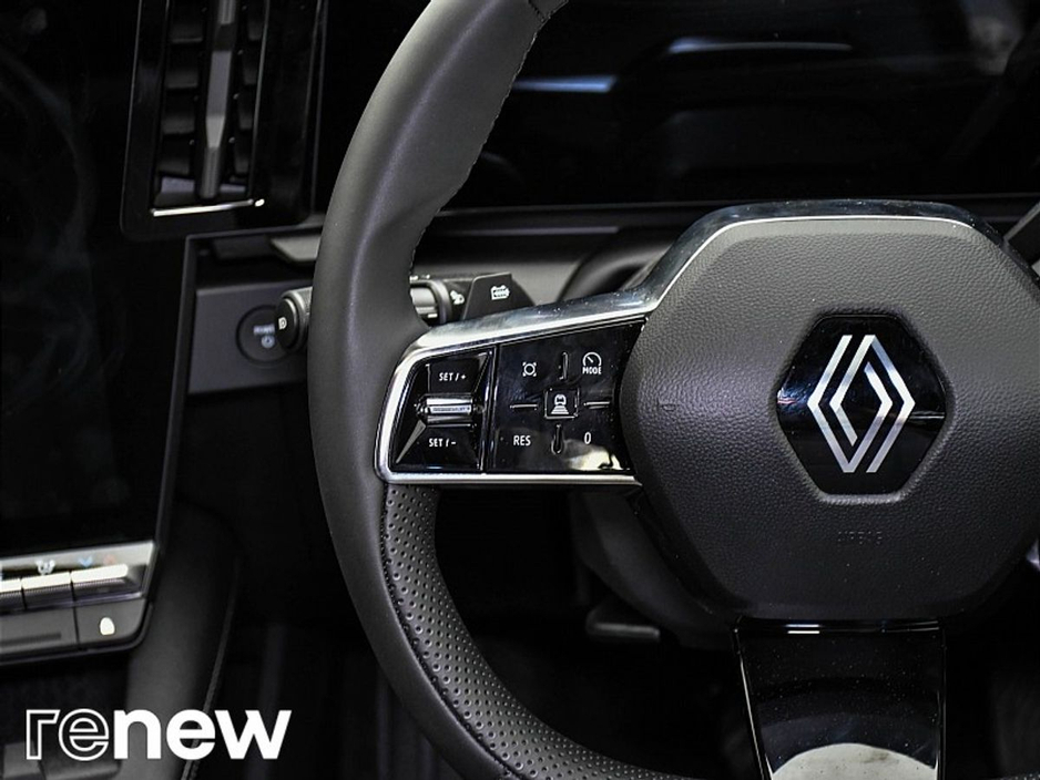 2024 Renault Megane E-Tech - image 19