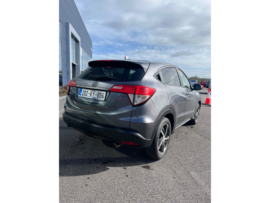 2020 Honda HR-V - image 5