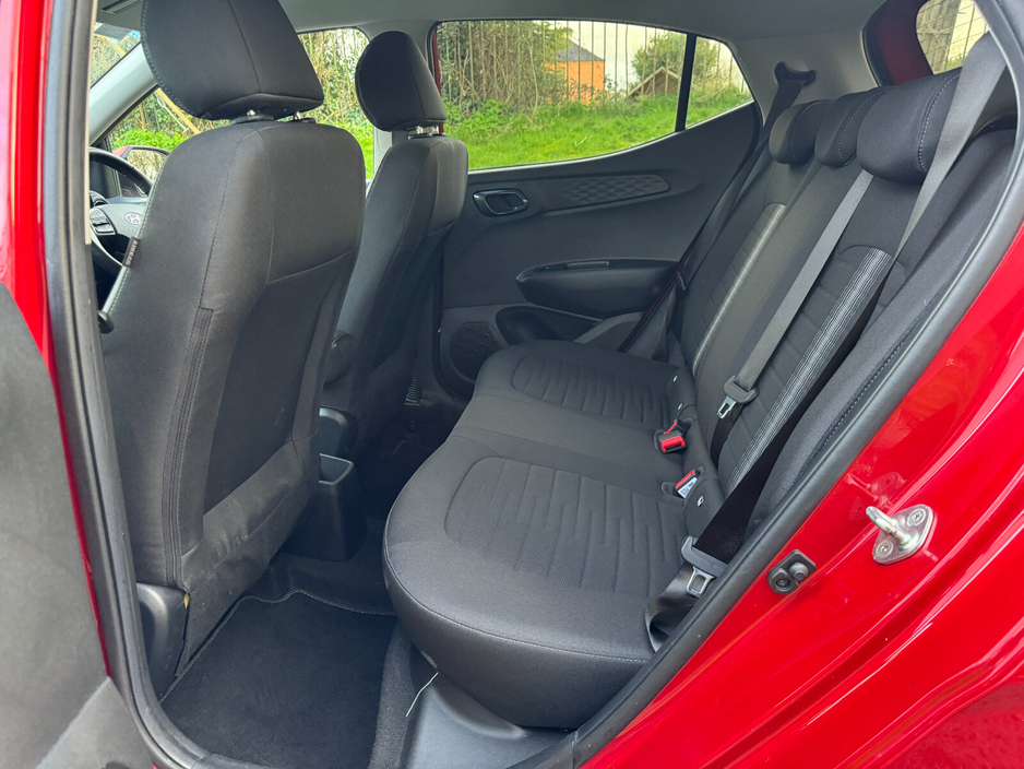 2023 Hyundai i10 - image 13