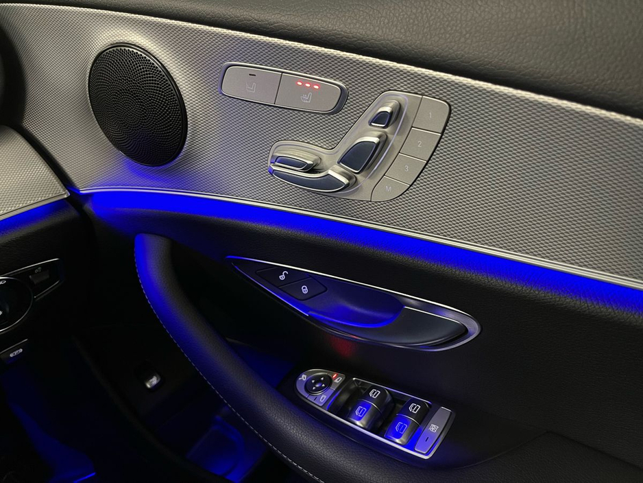 2017 Mercedes-Benz E Class 220d Avantgarde - 17 Inch Alloys - Reversing Camera - Panoramic Sunroof - Ambient Lighting - Sat Nav - Climate Control - Electric Heated Memory Seats - Keyless Start - Auto Lights/Wipers