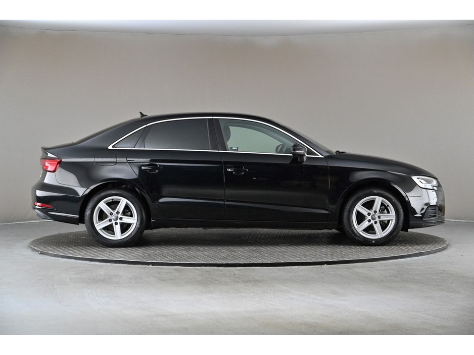 2018 Audi A3 - image 11