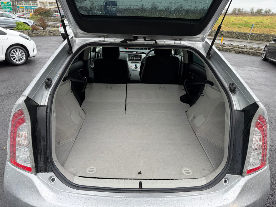 2015 Toyota Prius Self charge hybrid - High spec - Low mileage €9,890