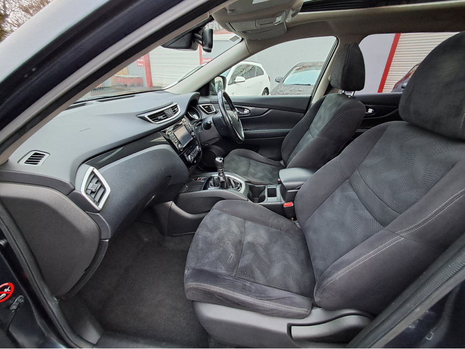 2014 Nissan X-Trail - image 15