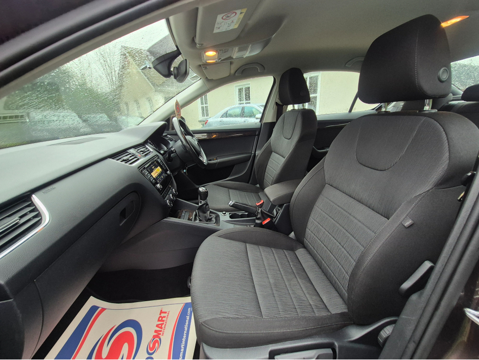 2017 Skoda Octavia - image 16