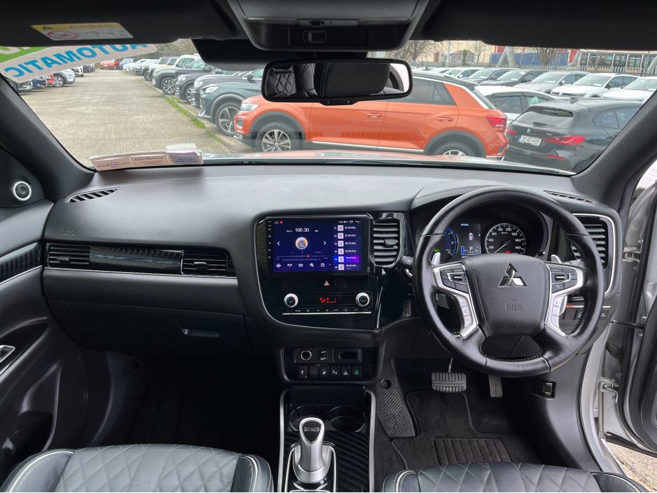 2020 Mitsubishi Outlander - image 15