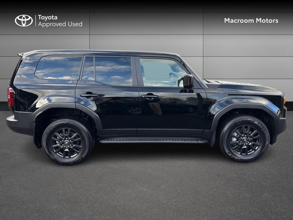 2025 Toyota Landcruiser Land Cruiser (N1) FRESH XELECTION OF TRADE INS €70,000