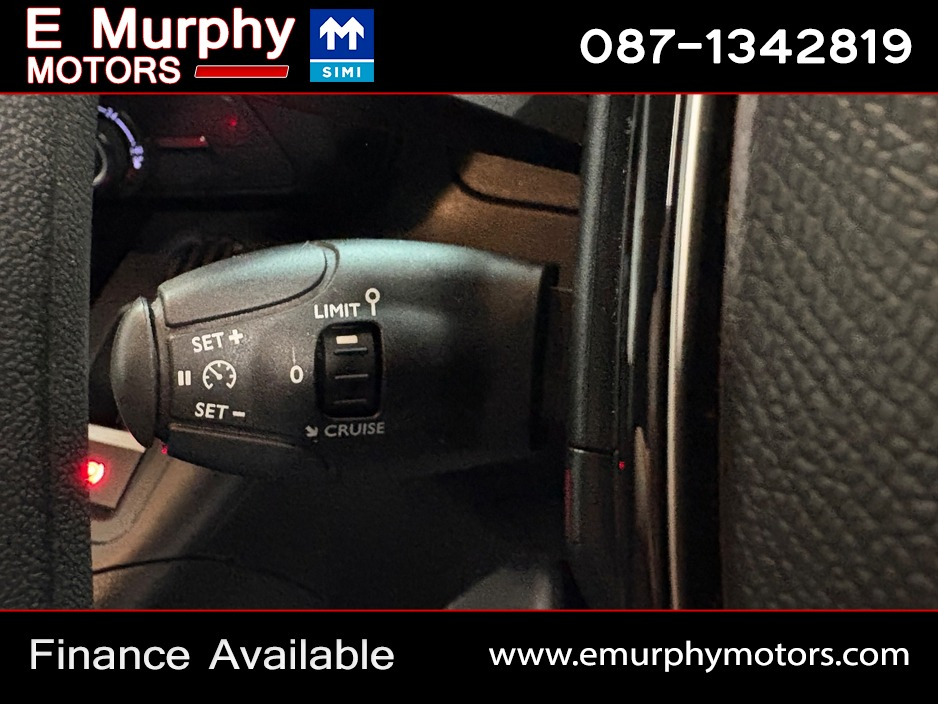 2022 Peugeot Partner - image 17