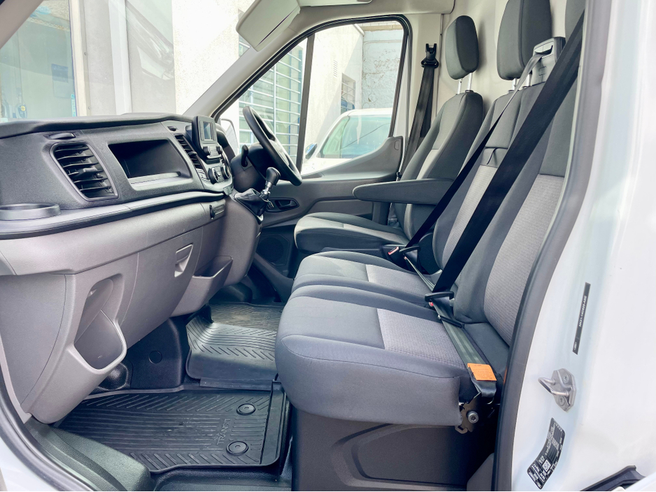 2023 Ford Transit - image 28