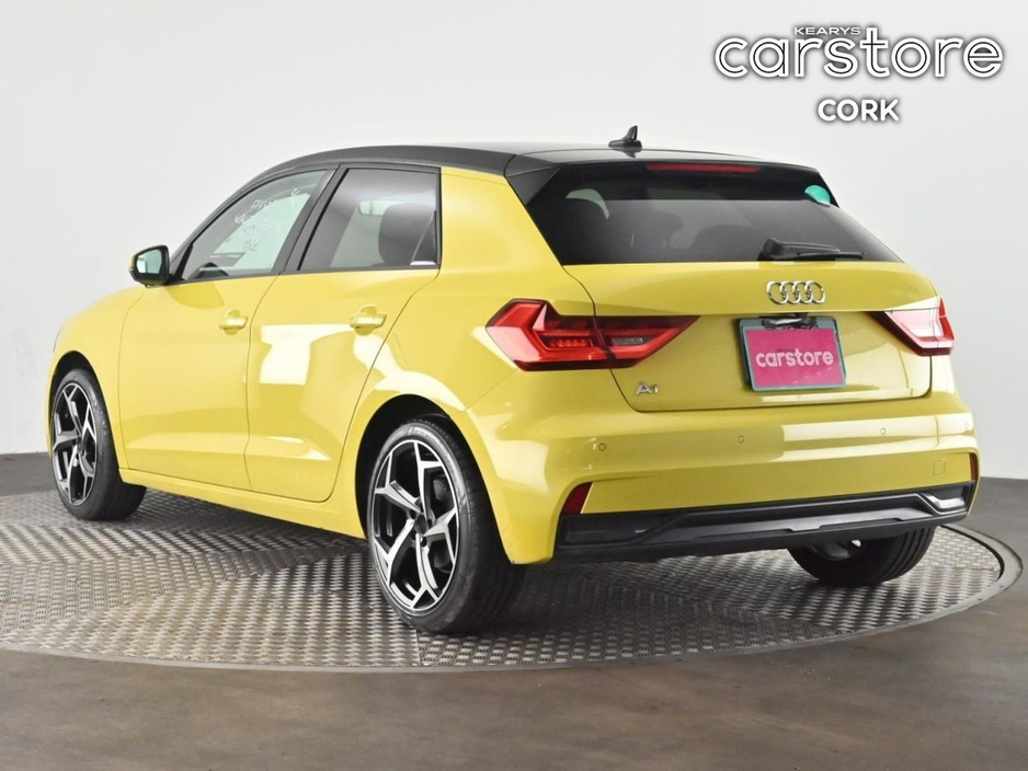 2021 Audi A1 - image 3