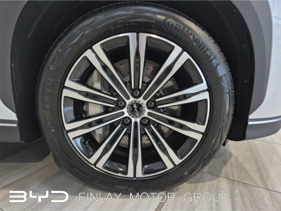 2026 BYD Sealion 7 Design AWD 4 Year service plan , Pan Roof , Black Leather €57,735