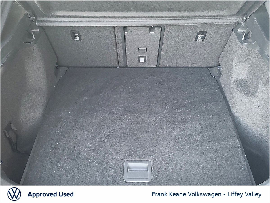 2022 Volkswagen ID.5 - image 9