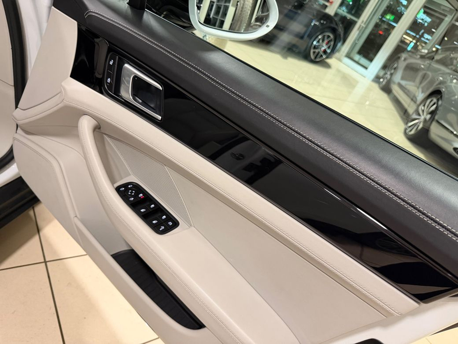 2023 Porsche Panamera 2.9 V6 E-HYBRID=PAN ROOF//LOW MILES//D REG=FULL PORSCHE SERVICE HISTORY=TAILORED FINANCE PACKAGES AVAILABLE=TRADE IN'S WELCOME €84,995