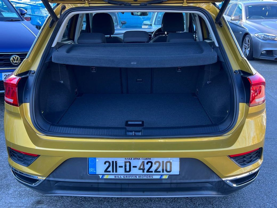 2021 Volkswagen T-Roc - image 13