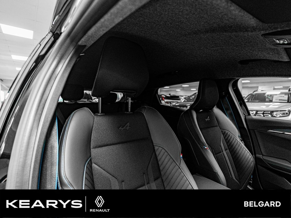 2026 Renault Megane E-Tech Order your new 261 techno esprit Alpine EV60 220h today! €36,995