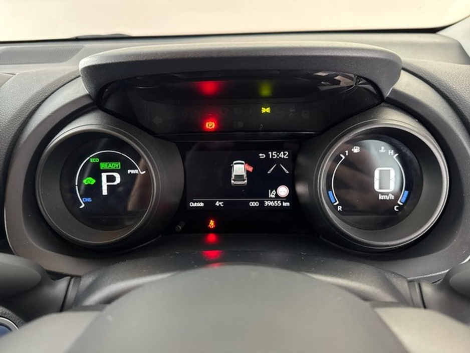 2023 Toyota Yaris HYBRID LUNA SPORT €24,950