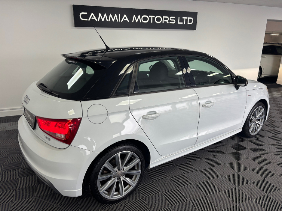 2014 Audi A1 - image 3
