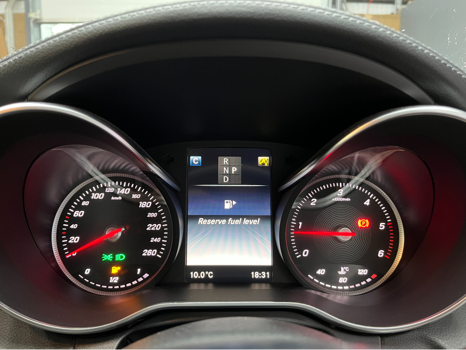 2017 Mercedes-Benz C Class €21950 2017 MERCEDES-BENZ C220D AVANTGARDE AMG LINE 2.2 AUTOMATIC / CRUISE CONTROL / REVERSE CAMERA / ELECTRIC MEMORY & HEATED SEATS / PADDLE SHIFTERS / AMBIENT LIGHTS AND MORE €21,950