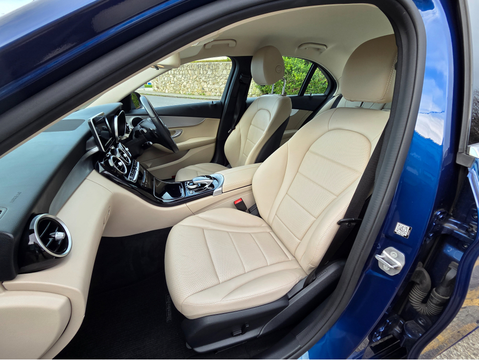 2019 Mercedes-Benz C Class - image 12