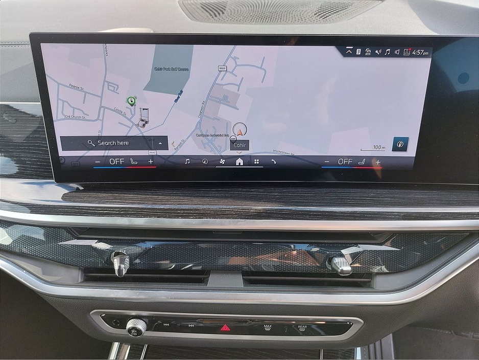 2025 BMW X5 - image 19