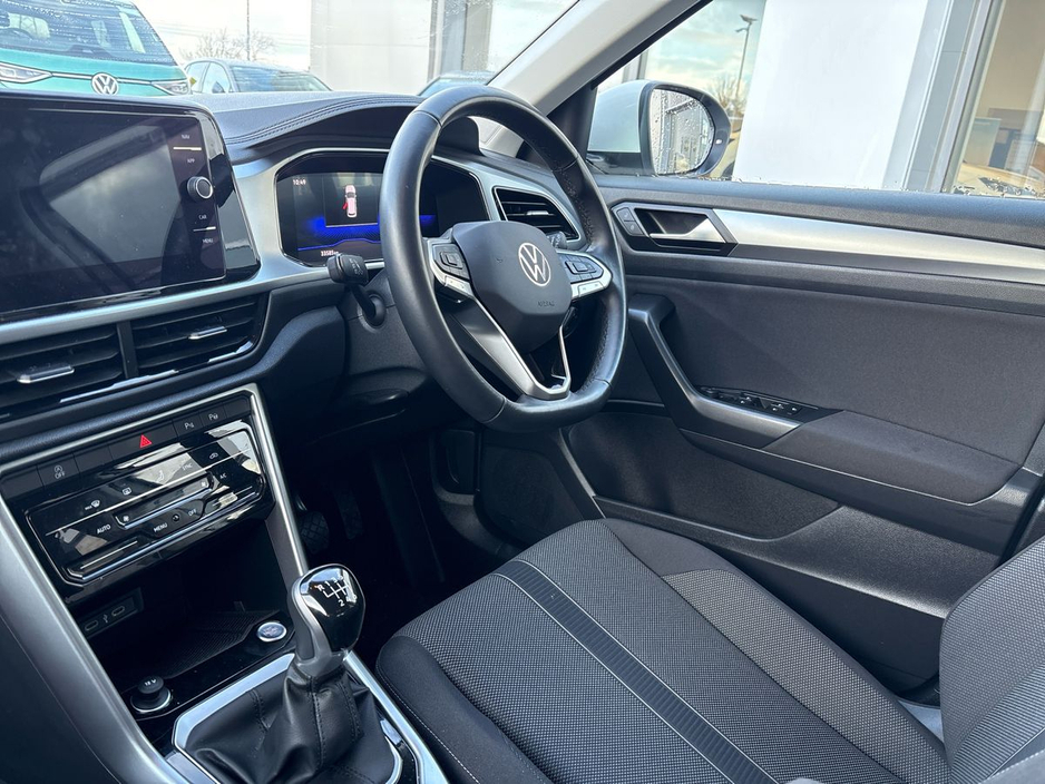 2024 Volkswagen T-Roc T-ROC EDITION 75 1.0TSI M6F 116HP €29,975